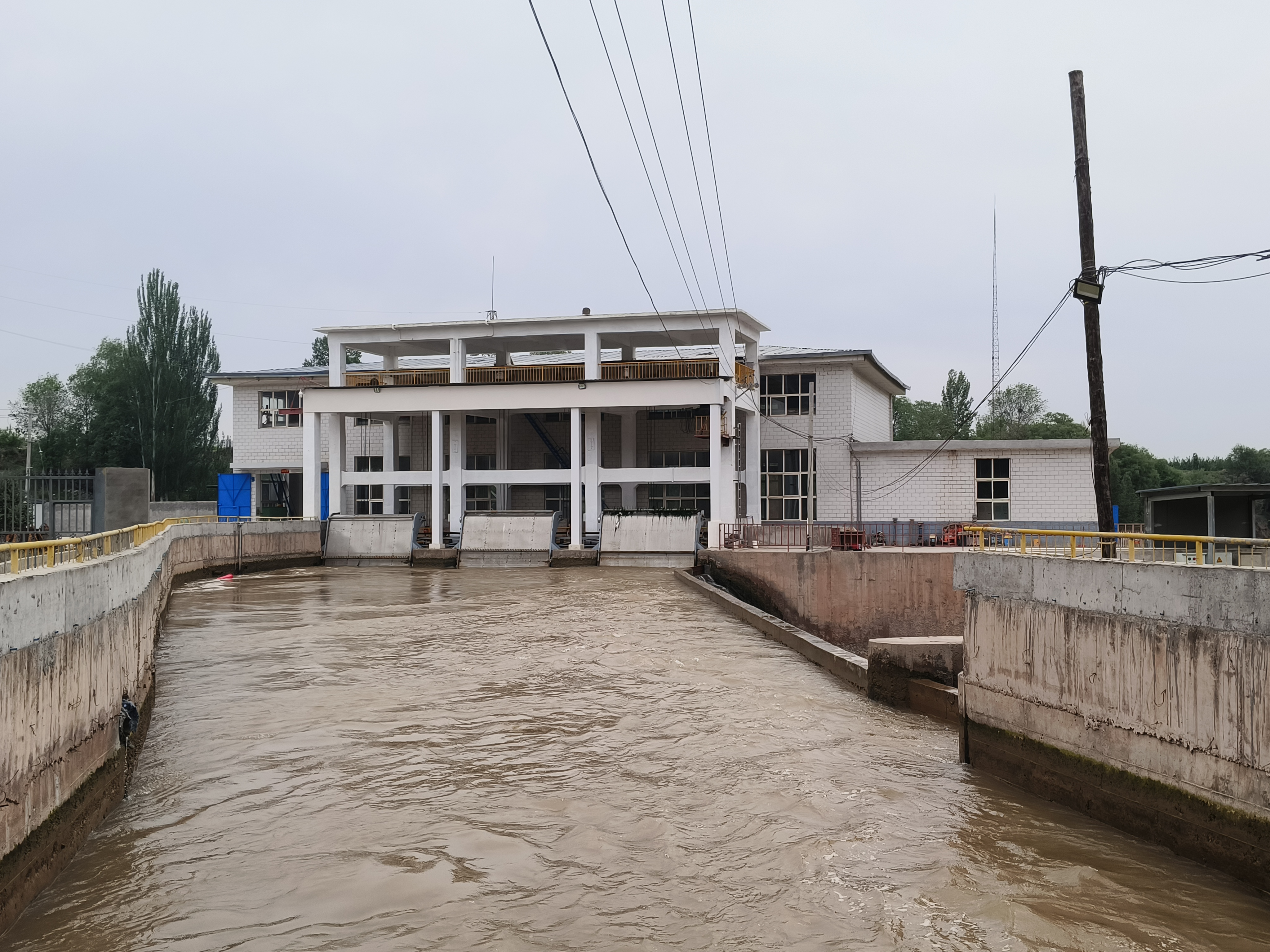 f564ff077d9aed771db7d7247470893.jpg f564ff077d9aed771db7d7247470893.jpg